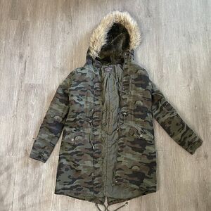 ACTIV8 Women's Hooded Parka Coat Faux Fur Lined Camo Size S